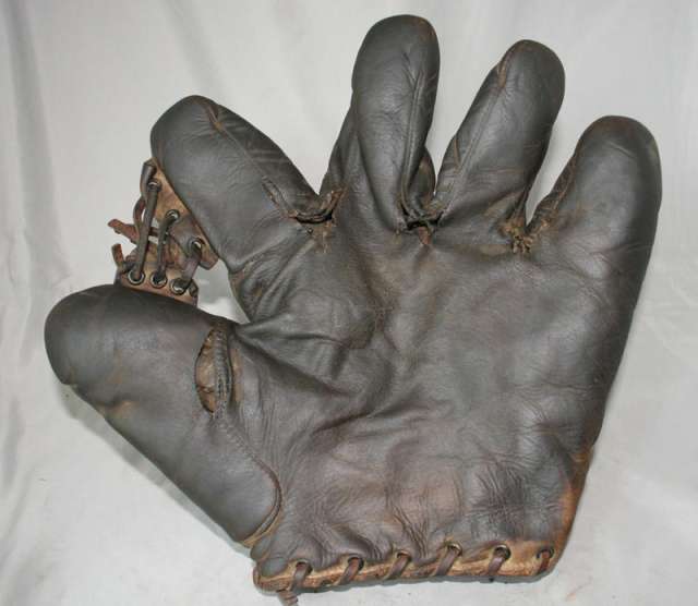 Spalding Grommet Web Front